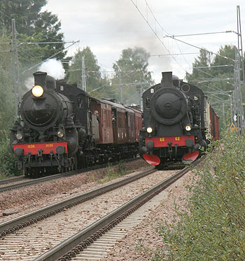 "Herrljungaloket" B 1038 i parallellkrning med GDJ N 62 frn Falun.