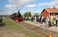 Cc 404 med 1904-års tåg har just anlänt till museet.